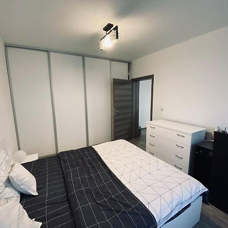 Apartament 2 Camere Modern Si Confortabil Giroc Экстерьер фото